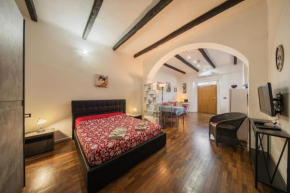 MiRa's Guest house Studio Appartment 15min walk from Central Station